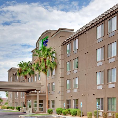 Holiday Inn Express Peoria North - Glendale By Ihg Exterior photo